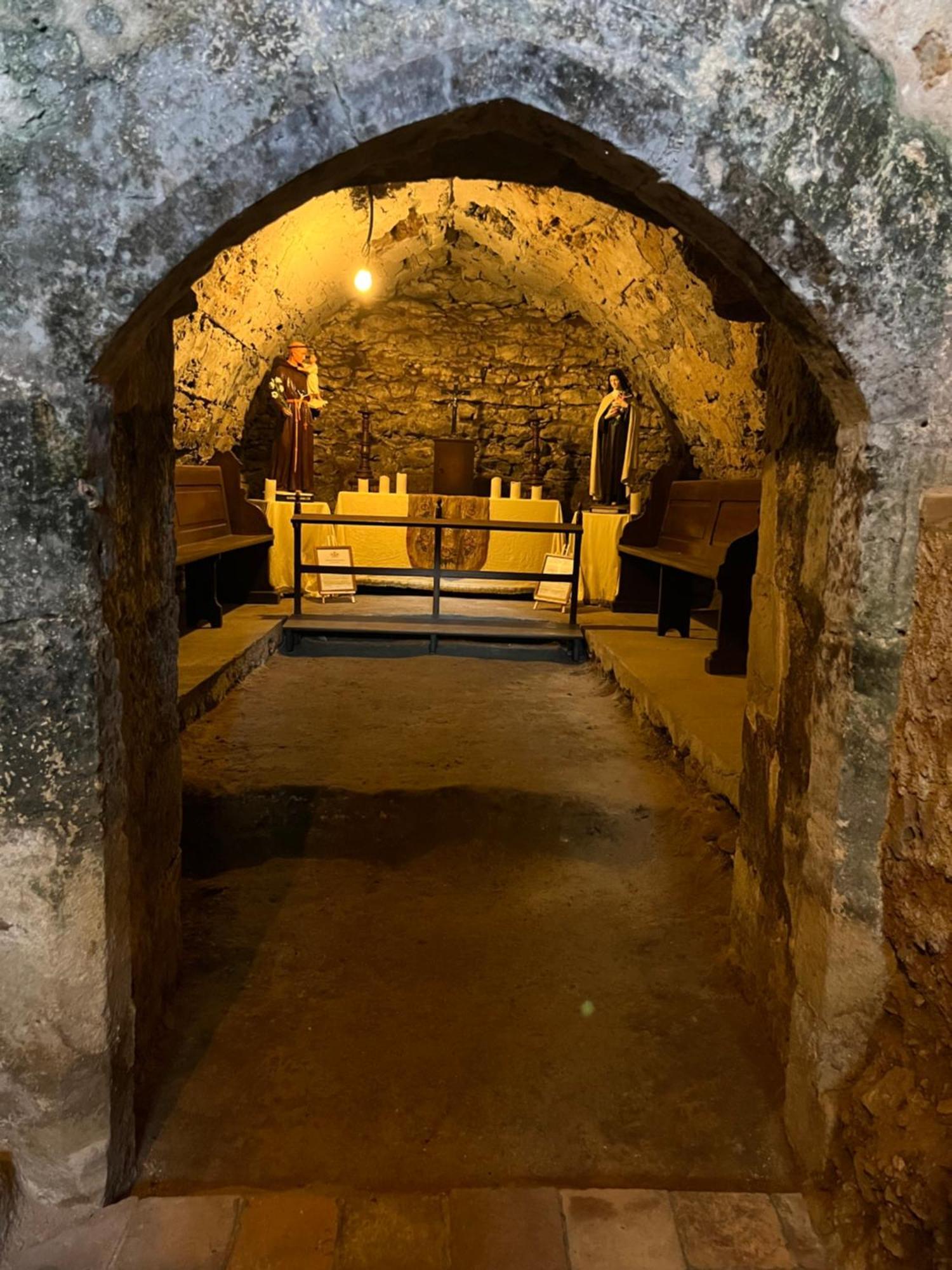 Le Vieux Chateau Airvault Exteriér fotografie